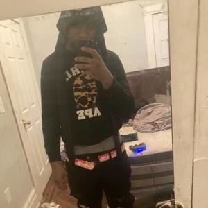 Meet your Posher, Devontae